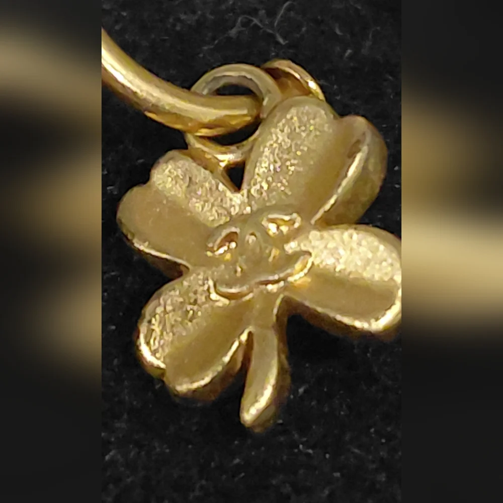 Chanel Gold Lucky 4 Leaf Clover Charm Hoop Pierced Earrings. Authentic VGC